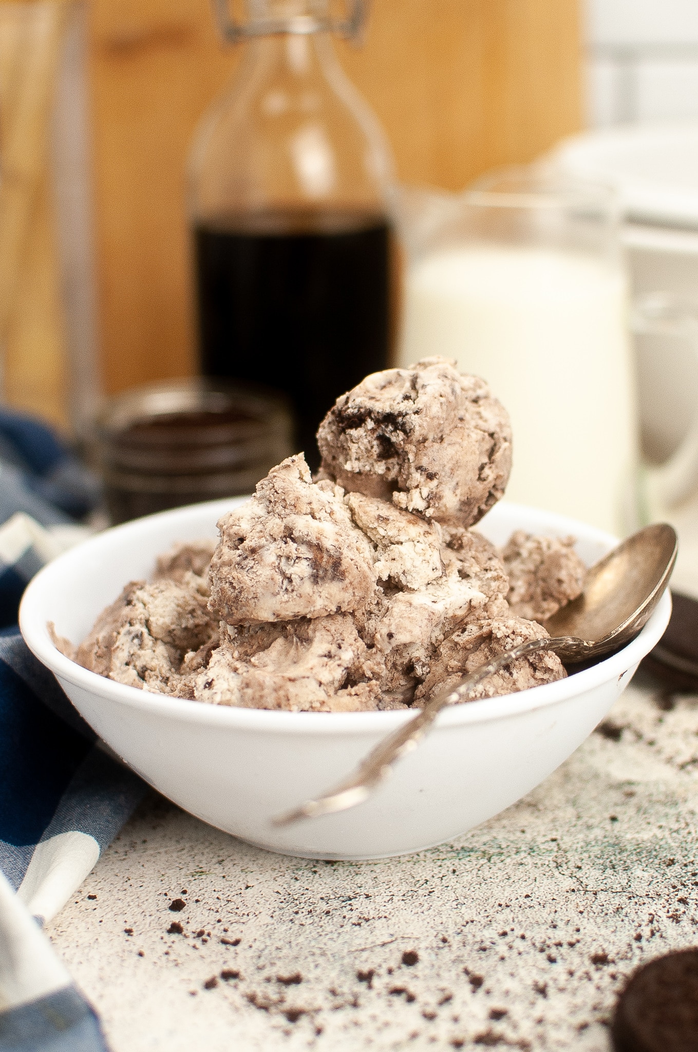 scoops of no churn cookies and cream ice cream in a white bowl