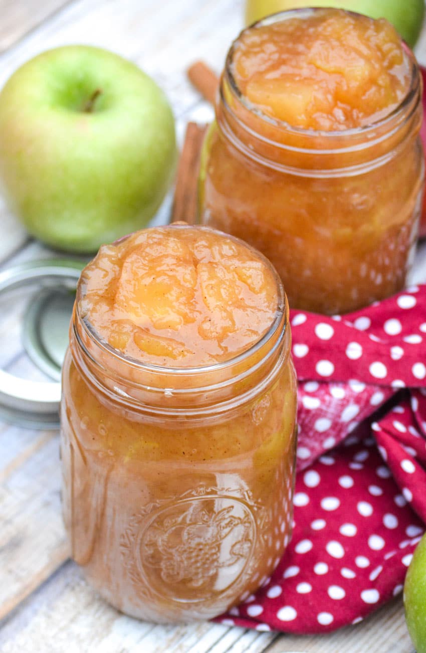 Instant pot apple pie filling in two glass mason jars