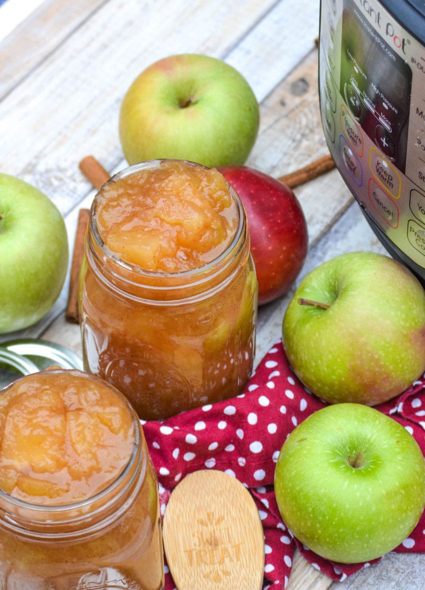 Instant pot apple pie filling in two glass mason jars