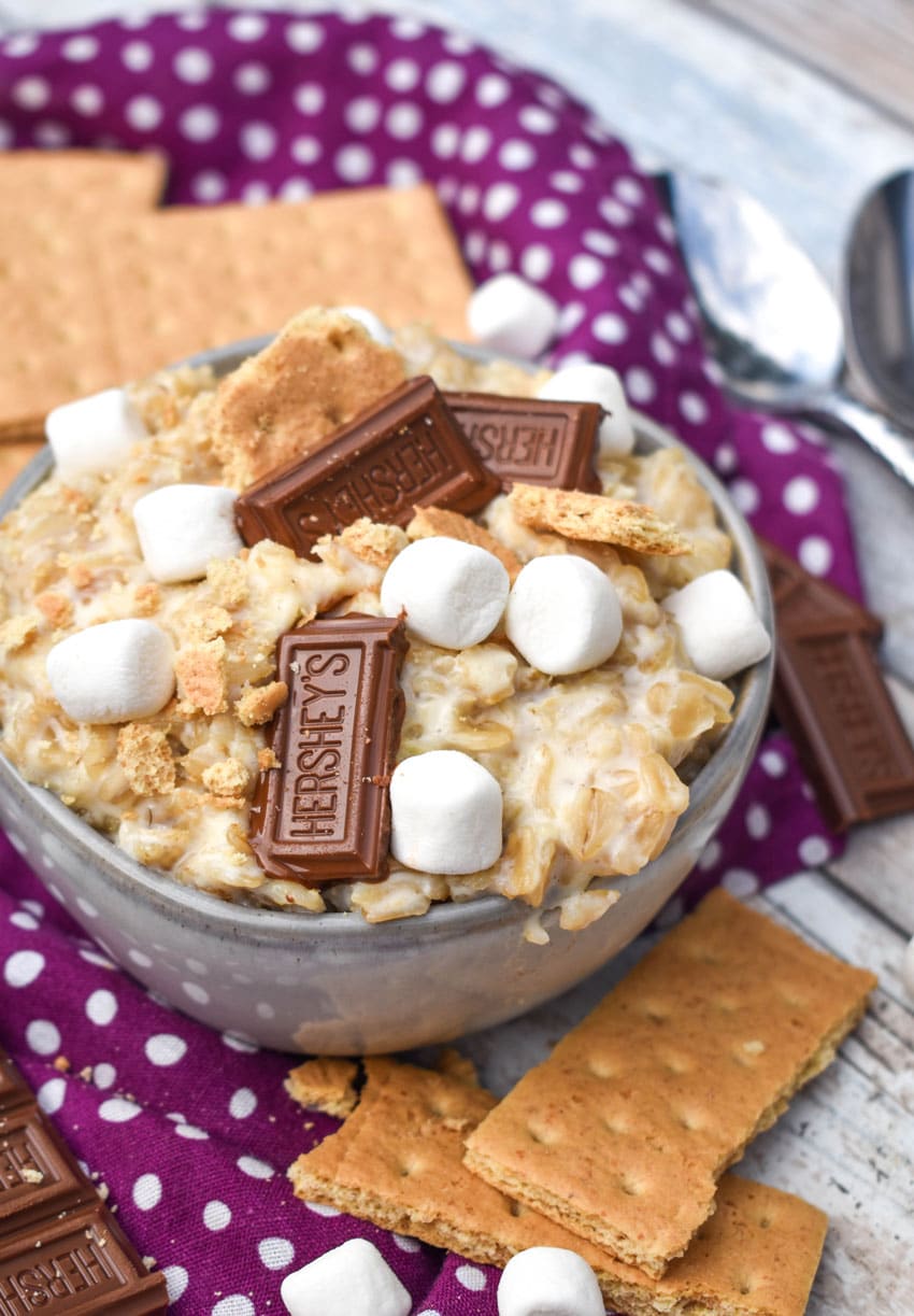 5 minute s'mores oatmeal in a gray bowl