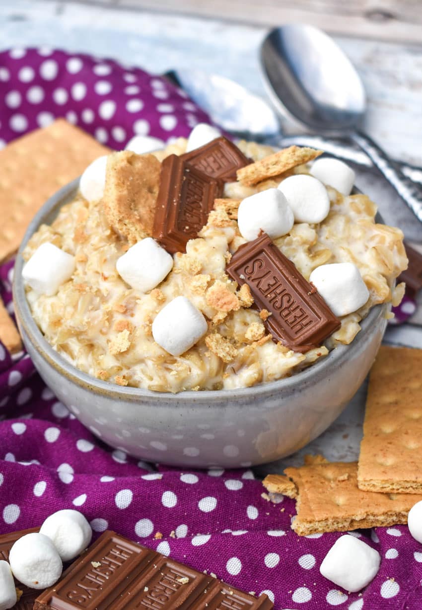 5 minute s'mores oatmeal in a gray bowl