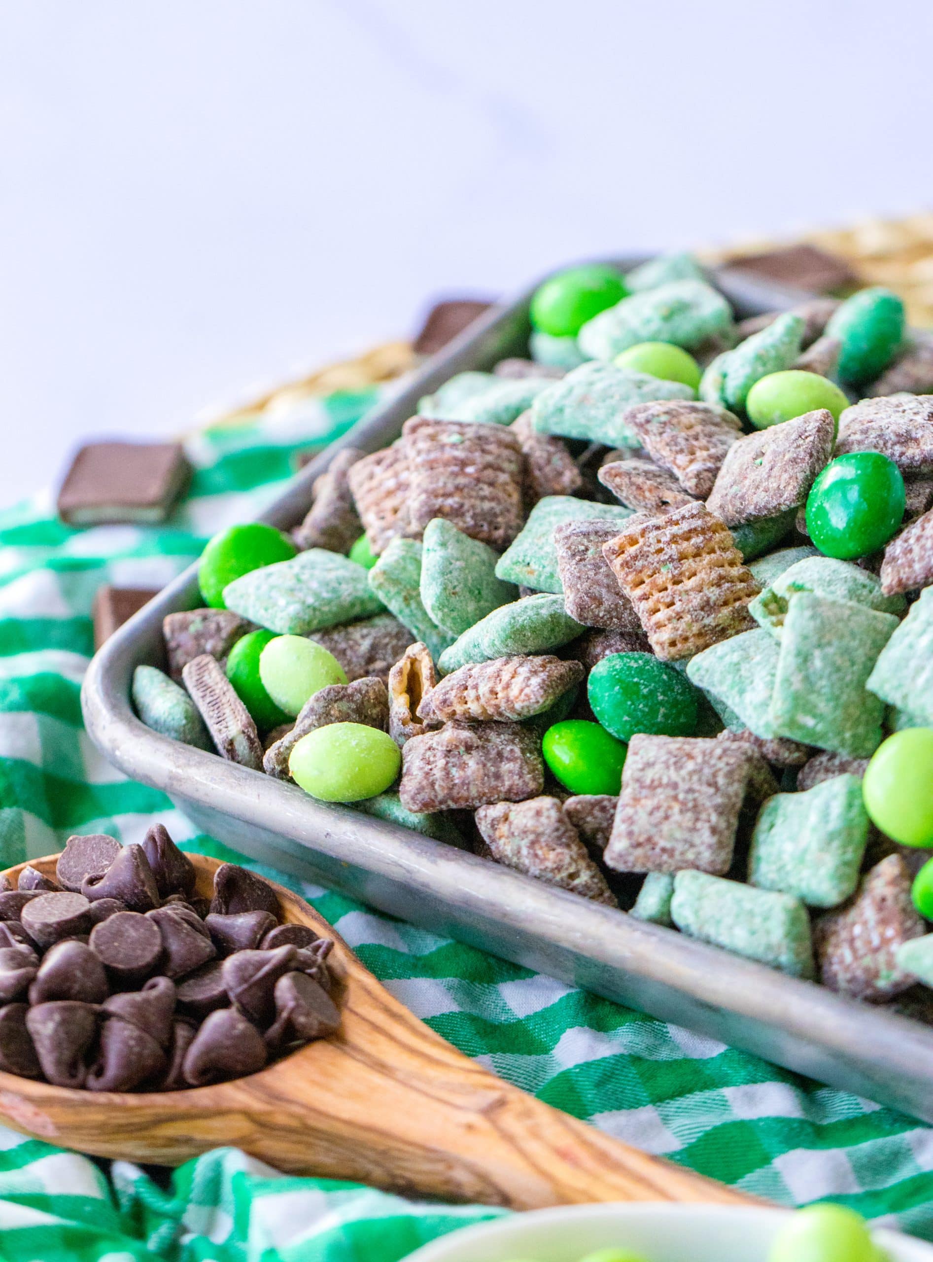 Mint Chocolate Muddy Buddies - The Quicker Kitchen