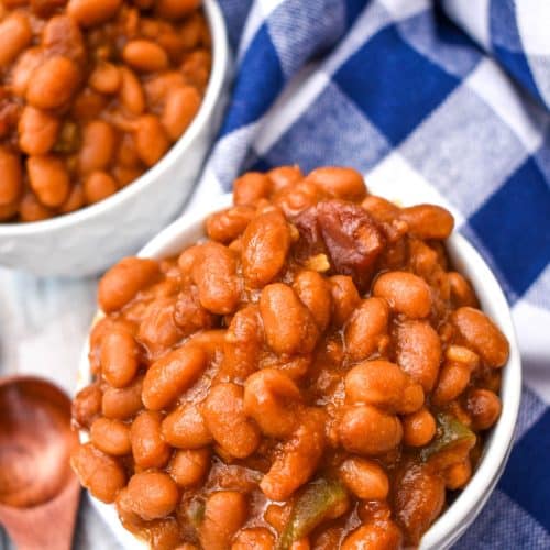 the best canned baked beans in two small white bowls