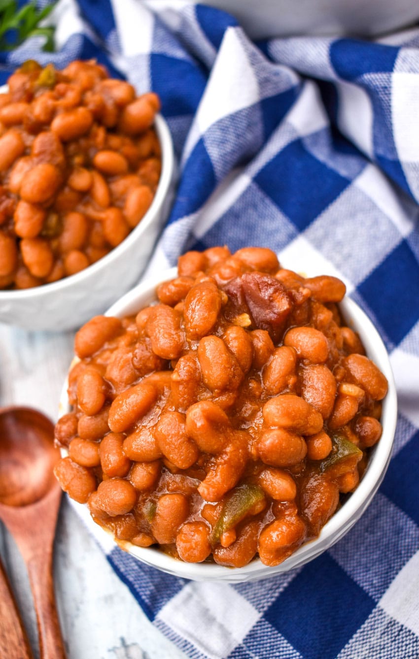 the best canned baked beans in two small white bowls
