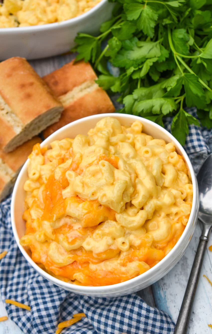 the creamiest homemade macaroni and cheese in a white bowl