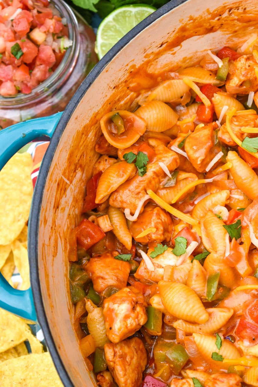 cheesy chicken fajita pasta in a large dutch oven