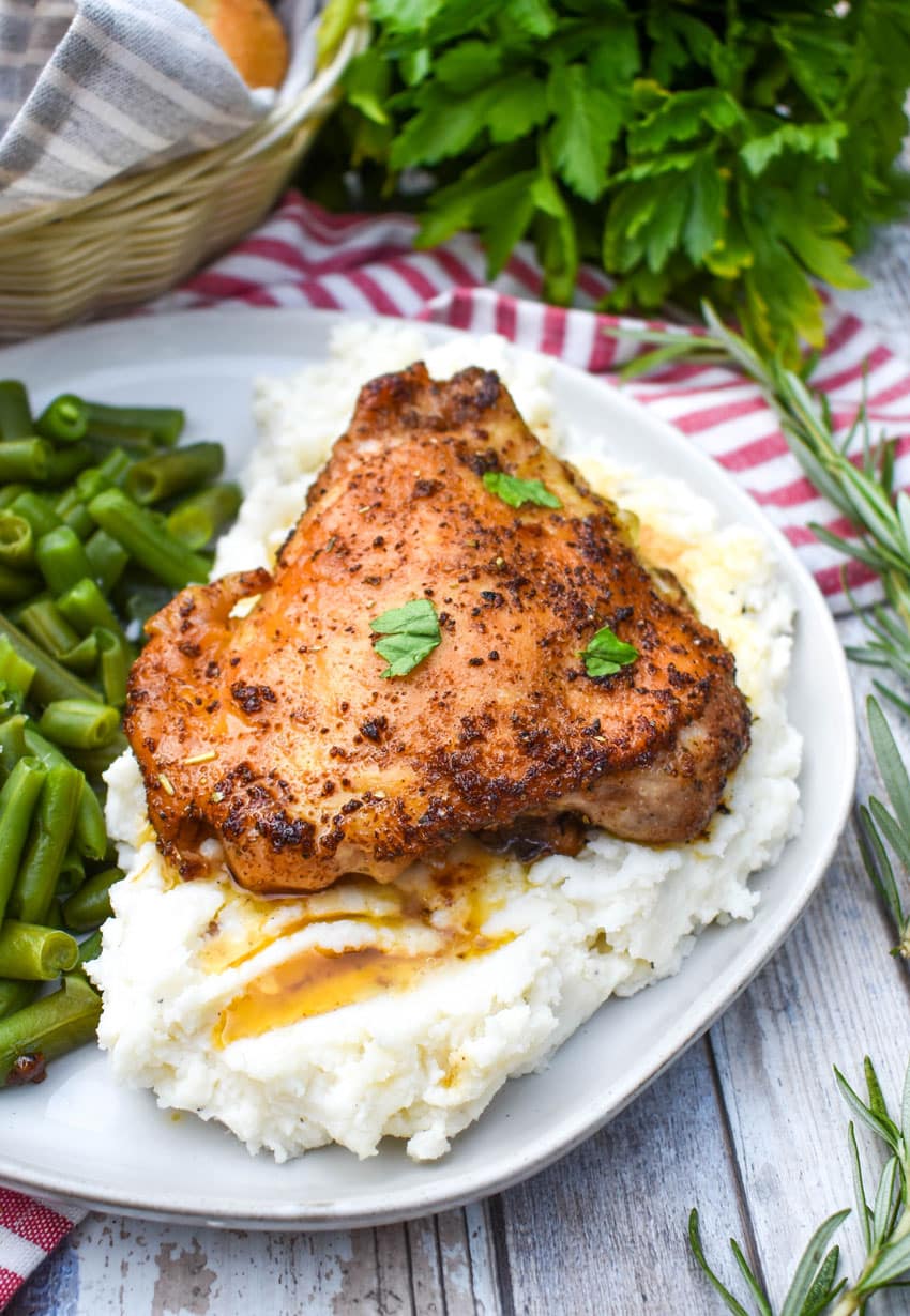 Storing Leftovers Store leftovers in an airtight container in the fridge for up to 4 days. For best results, reheat leftovers in a hot oven until they warm through.